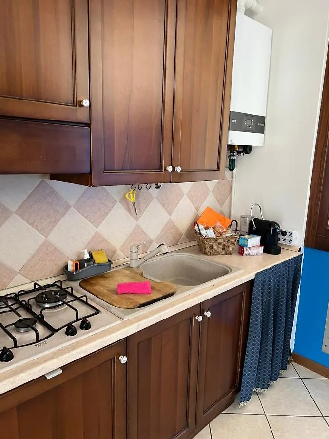 Orio Bergamo 24H Airport Bgy- A Few Step - Vicino All'Aeroporto Orio al Serio Appartement